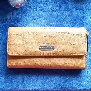 Nautica wallet -carmel brown